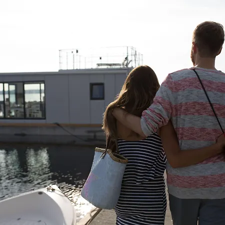 Hausboot Well - Husbad Well Egernsund