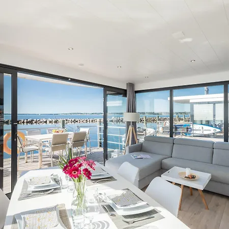 Hausboot Well - Husbad Well Дом отдыха *