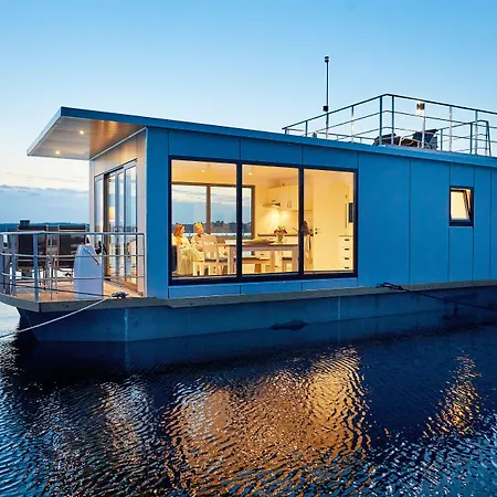 Hausboot Well - Husbad Well * Egernsund